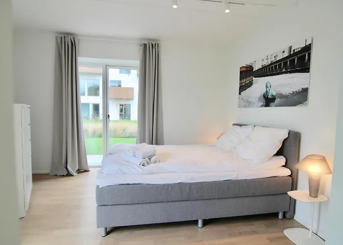 Large 2-bed In Harbour أودنسه